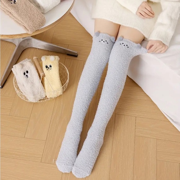 Cartoon Fuzzy High Knee Socks In Grey - Picture 3 of 5